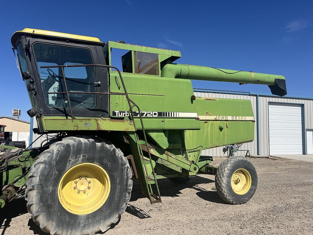 Image of John Deere 7720 Primary image