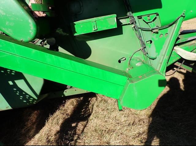 Image of John Deere 7720 Titan II equipment image 2