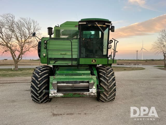 Image of John Deere 7720 Titan II equipment image 1