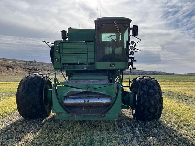 Image of John Deere 7722 Titan II equipment image 1