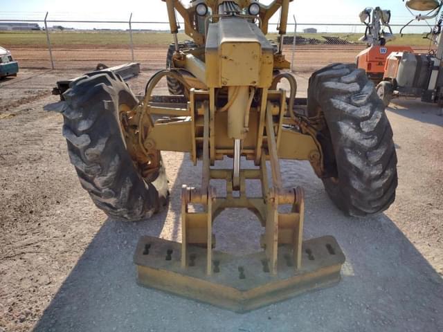 Image of John Deere 772A equipment image 4