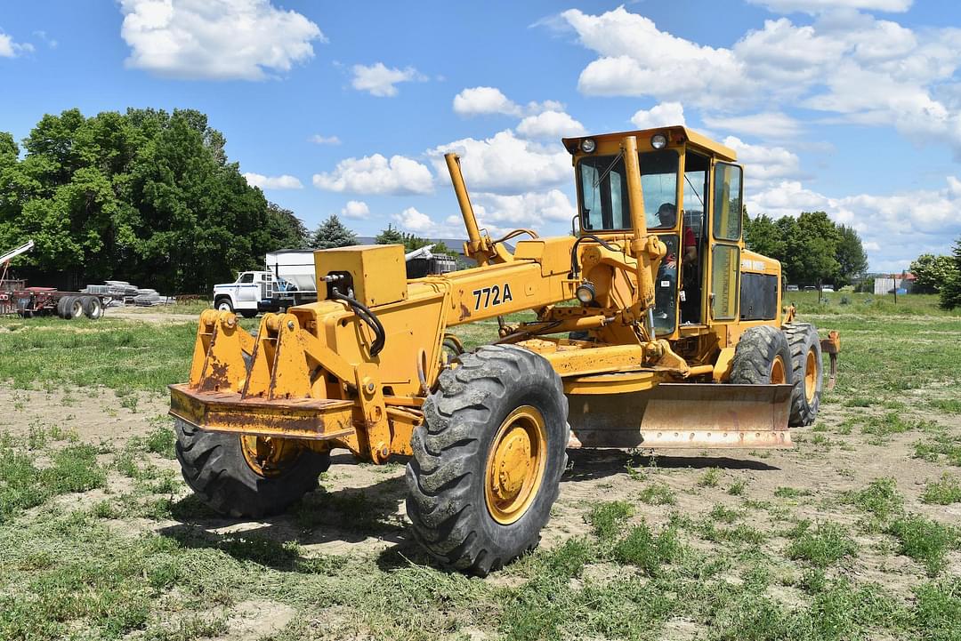 Image of John Deere 772A Primary image