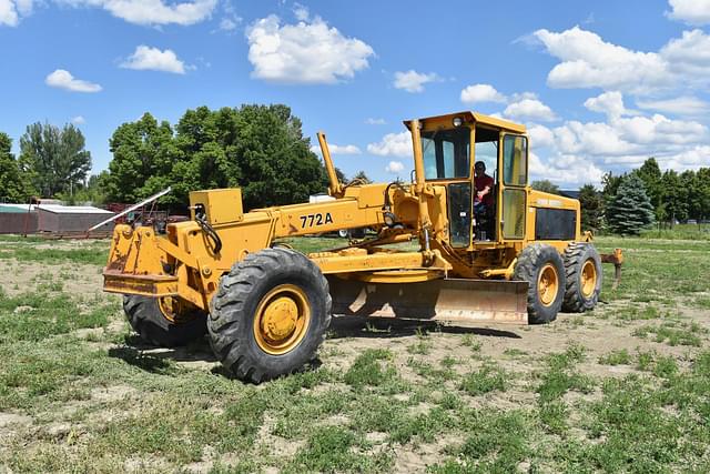 Image of John Deere 772A equipment image 1