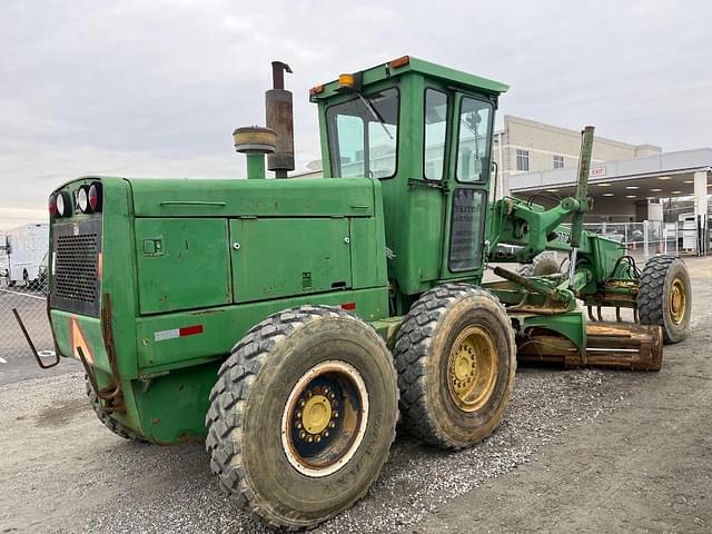 Image of John Deere 772A equipment image 2