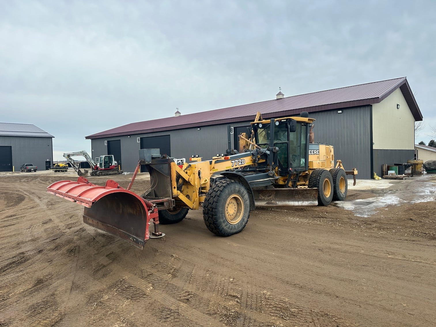 John Deere 772D Equipment Image0