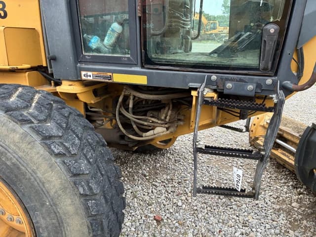 Image of John Deere 772D equipment image 3