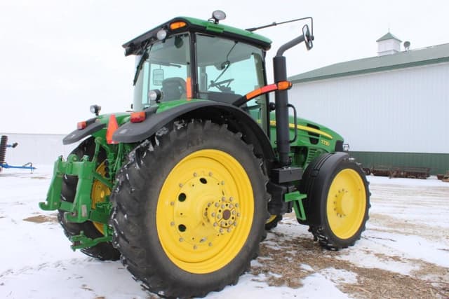 Image of John Deere 7730 equipment image 2