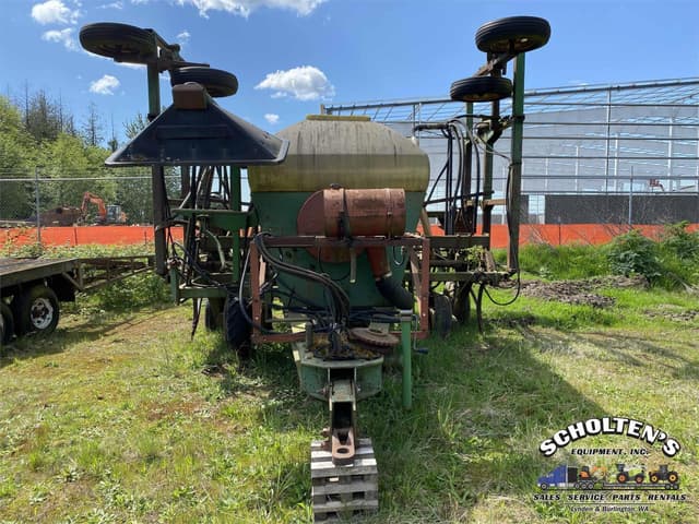 Image of John Deere 775 equipment image 3