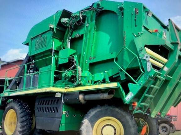 Image of John Deere 7760 equipment image 4