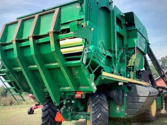 Image of John Deere 7760 equipment image 3