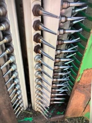 Image of John Deere 7760 equipment image 1