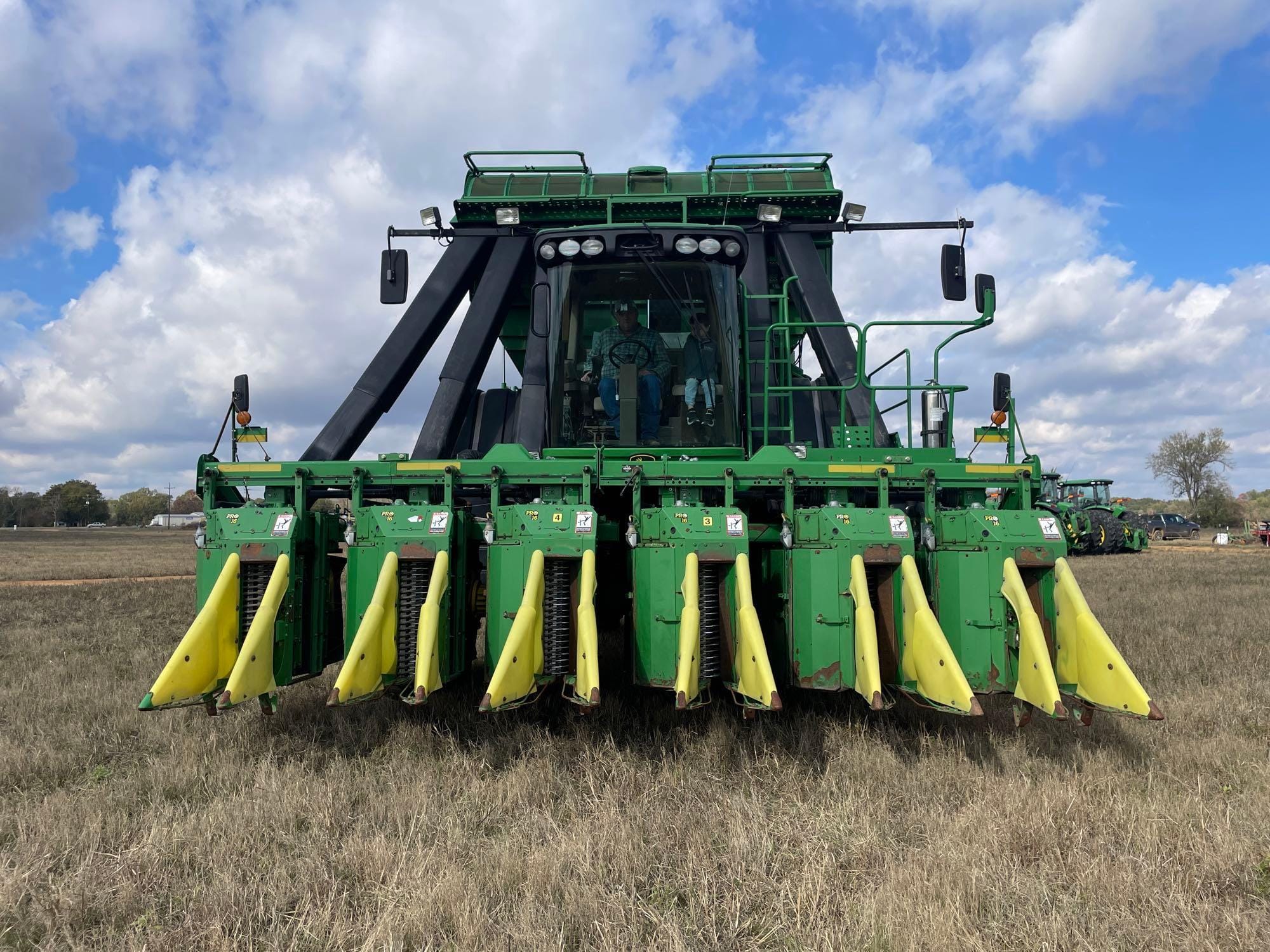 Main image John Deere 7760
