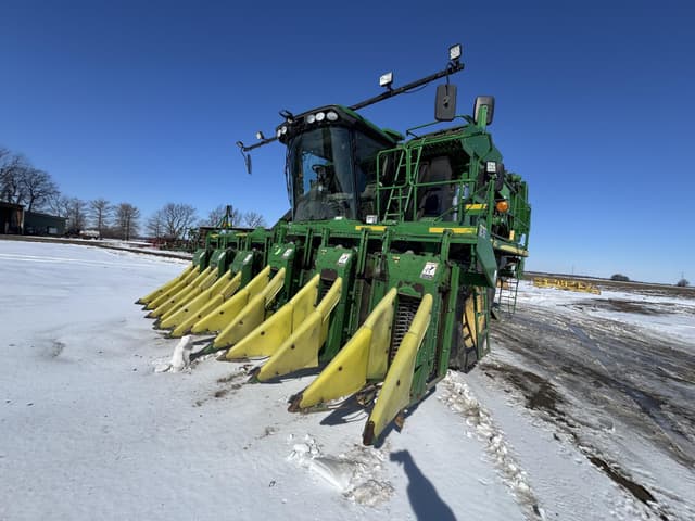 Image of John Deere 7760 equipment image 2