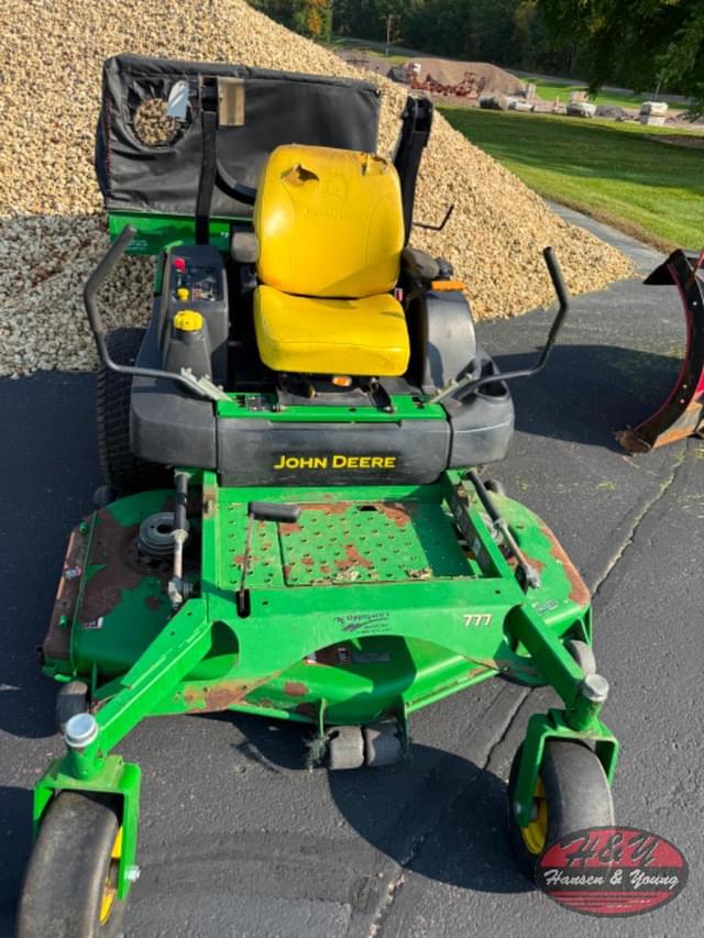 Image of John Deere 777 equipment image 2