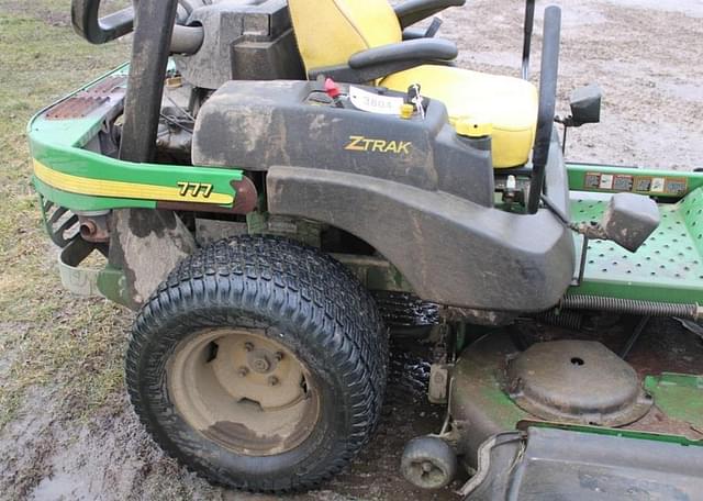 Image of John Deere 777 equipment image 4