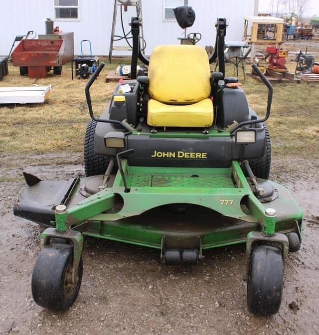 Image of John Deere 777 equipment image 2