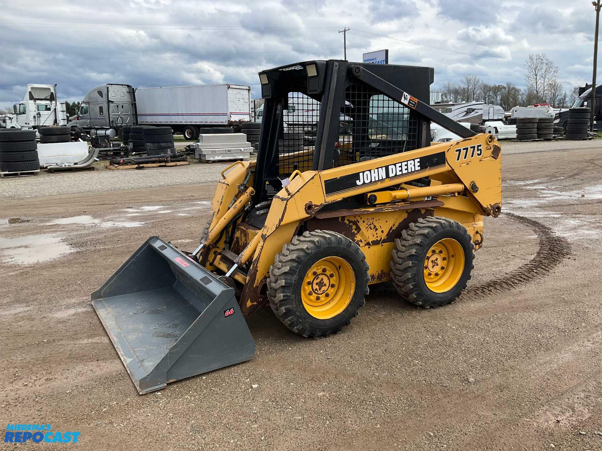 Main image John Deere 7775