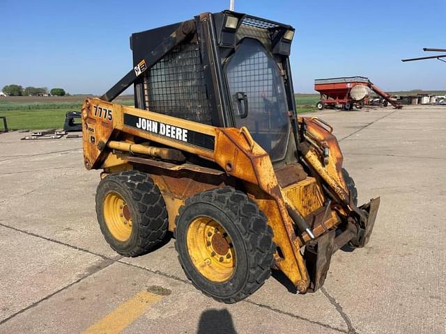 Image of John Deere 7775 equipment image 1