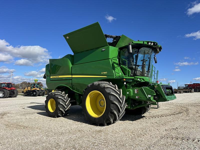 Image of John Deere S780 Primary image