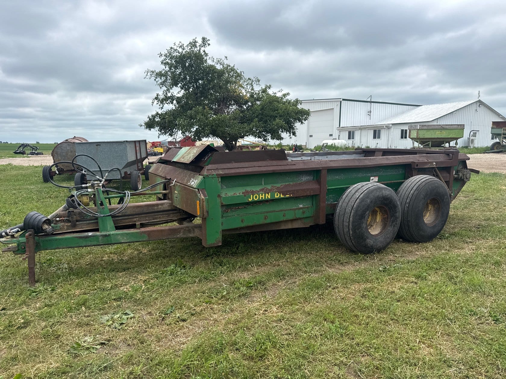 John Deere 780 Equipment Image0