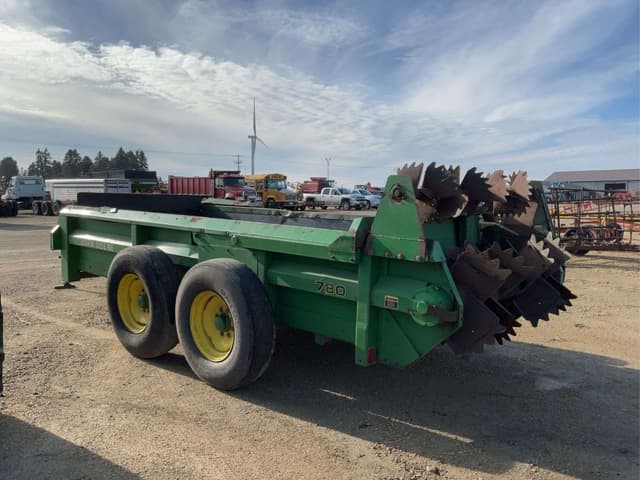 Image of John Deere 780 equipment image 3