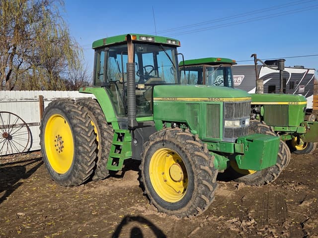Image of John Deere 7800 equipment image 1
