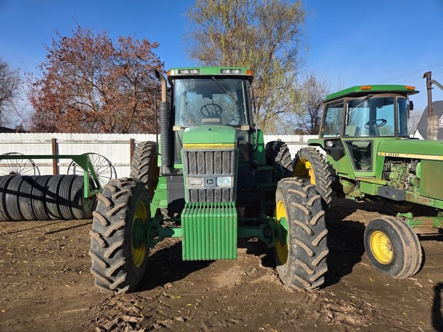Image of John Deere 7800 equipment image 2