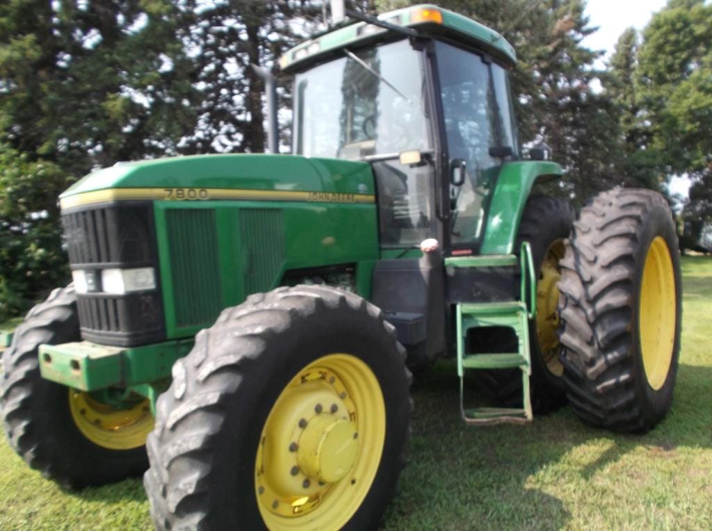 John Deere 7800 Equipment Image0