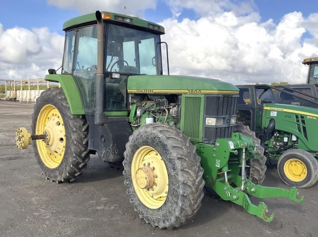 John Deere 7800 Equipment Image0