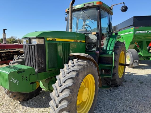 Image of John Deere 7810 equipment image 2