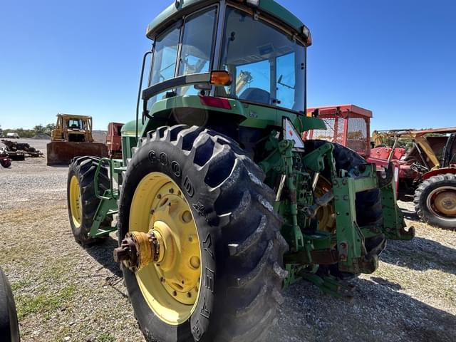 Image of John Deere 7810 equipment image 2