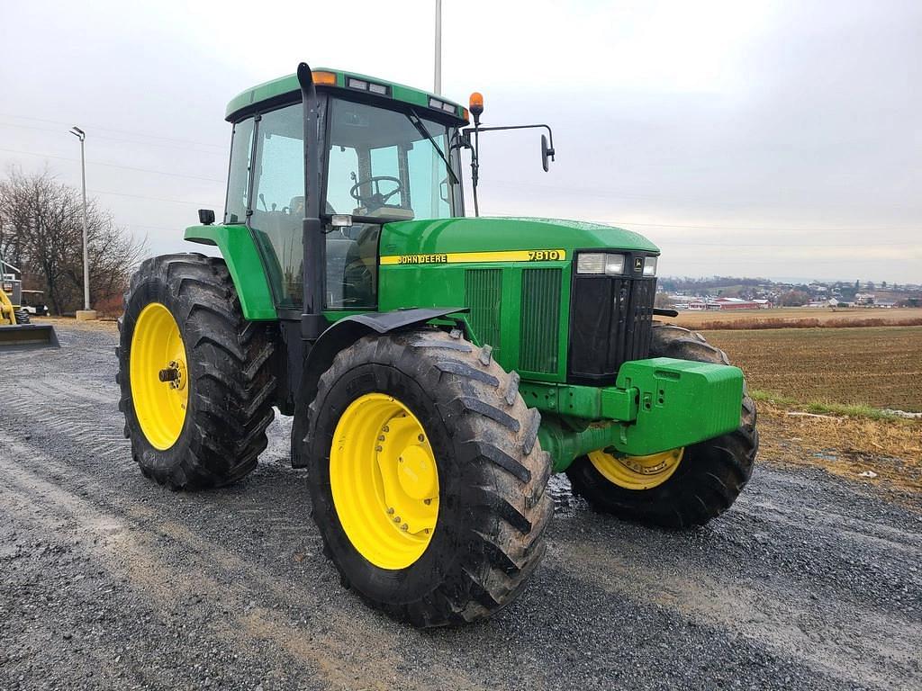 Image of John Deere 7810 Primary image