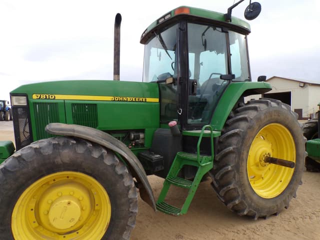 Image of John Deere 7810 equipment image 3