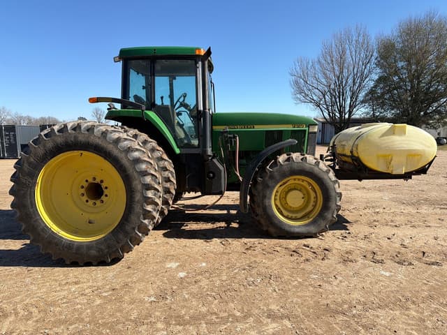 Image of John Deere 7810 equipment image 1