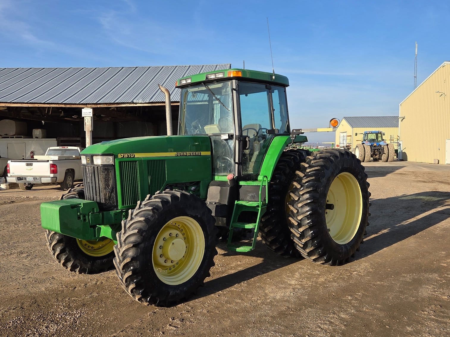 John Deere 7810 Equipment Image0
