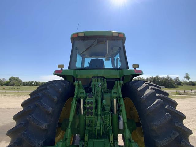 Image of John Deere 7810 equipment image 4