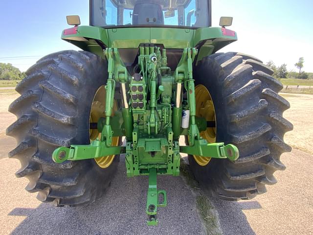 Image of John Deere 7810 equipment image 3