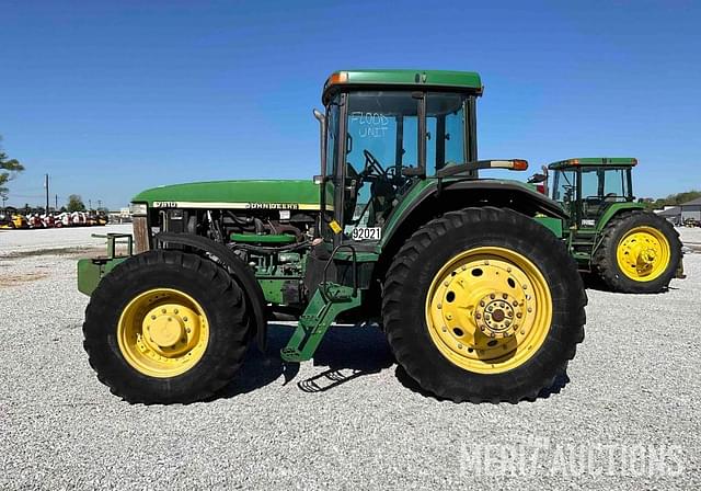 Image of John Deere 7810 equipment image 1