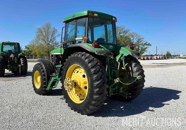 Image of John Deere 7810 equipment image 2