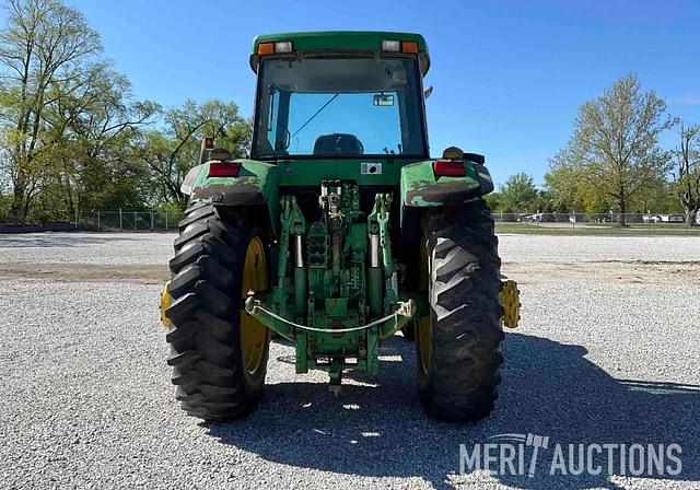 Image of John Deere 7810 equipment image 3