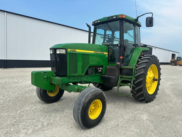 Image of John Deere 7810 equipment image 1
