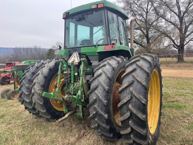 Image of John Deere 7810 equipment image 4