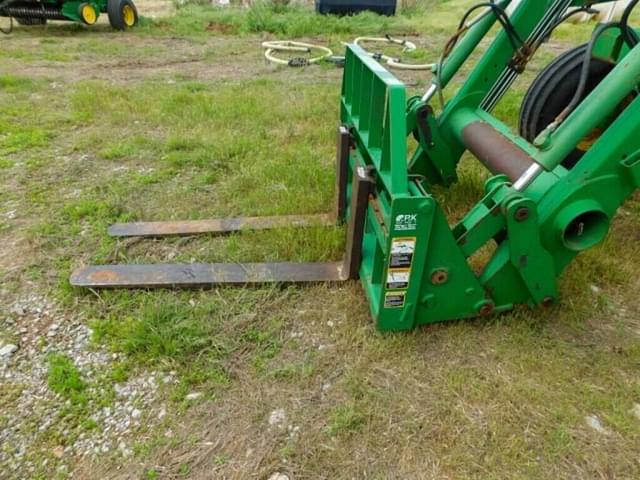 Image of John Deere 7810 equipment image 3