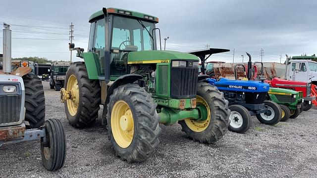 Image of John Deere 7810 equipment image 2