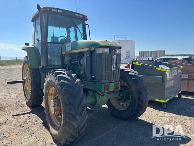 Image of John Deere 7810 equipment image 4