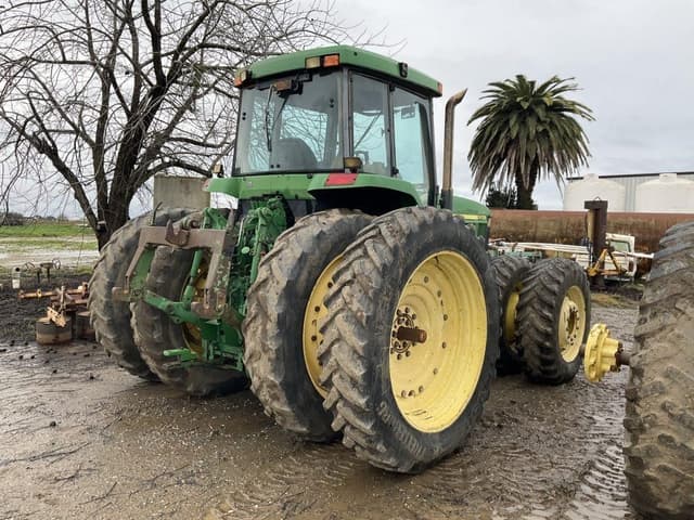 Image of John Deere 7810 equipment image 4