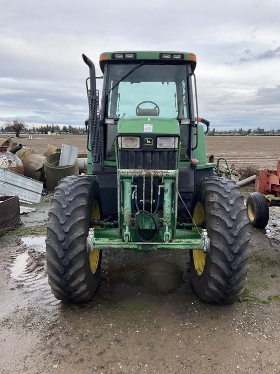 Image of John Deere 7810 equipment image 1