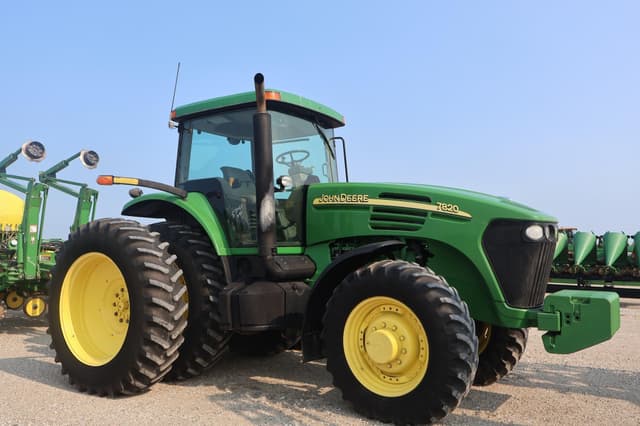 Image of John Deere 7820 equipment image 2