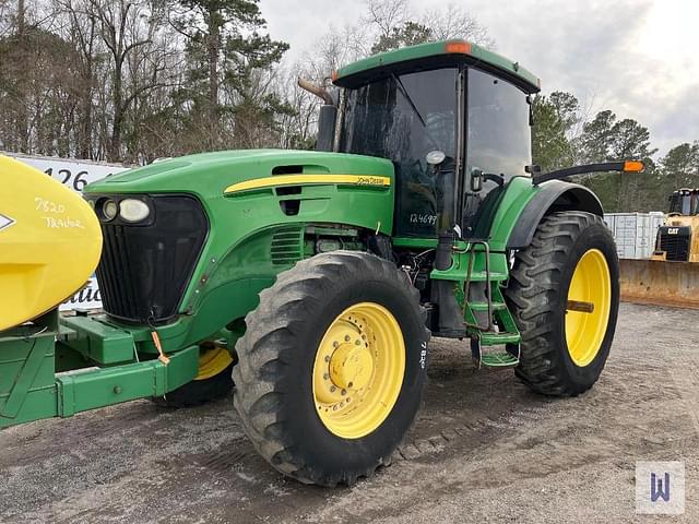 Image of John Deere 7820 equipment image 1