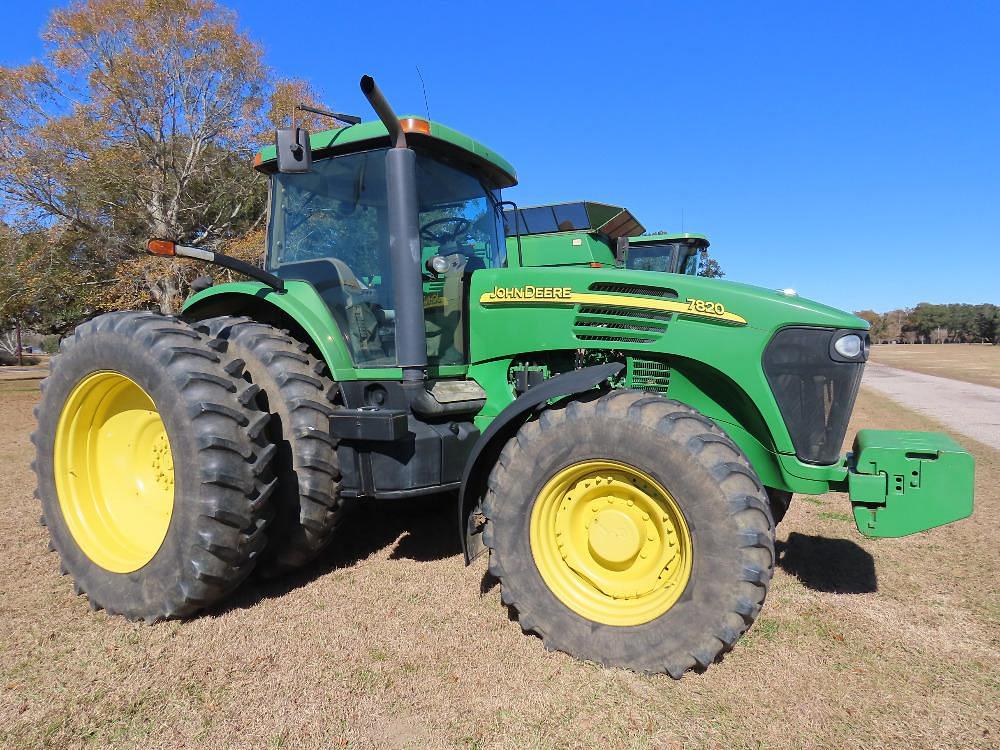 Image of John Deere 7820 Primary image